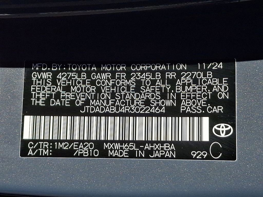 Used 2024 Toyota Prius Limited w/ Limited Premium Package image 28