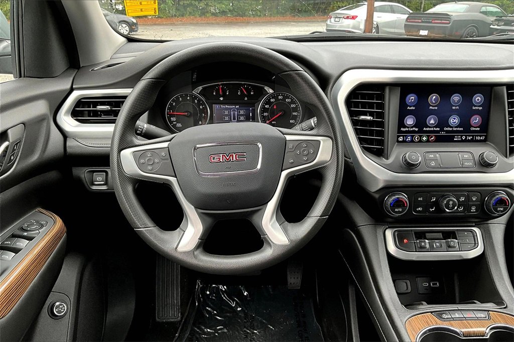 Certified 2023 GMC Acadia SLE w/ Driver Convenience Package image 9