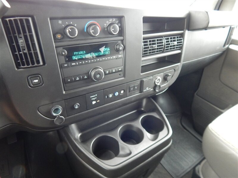Used 2022 Chevrolet Express 3500 LT w/ LT Preferred Equipment Group RWD image 24