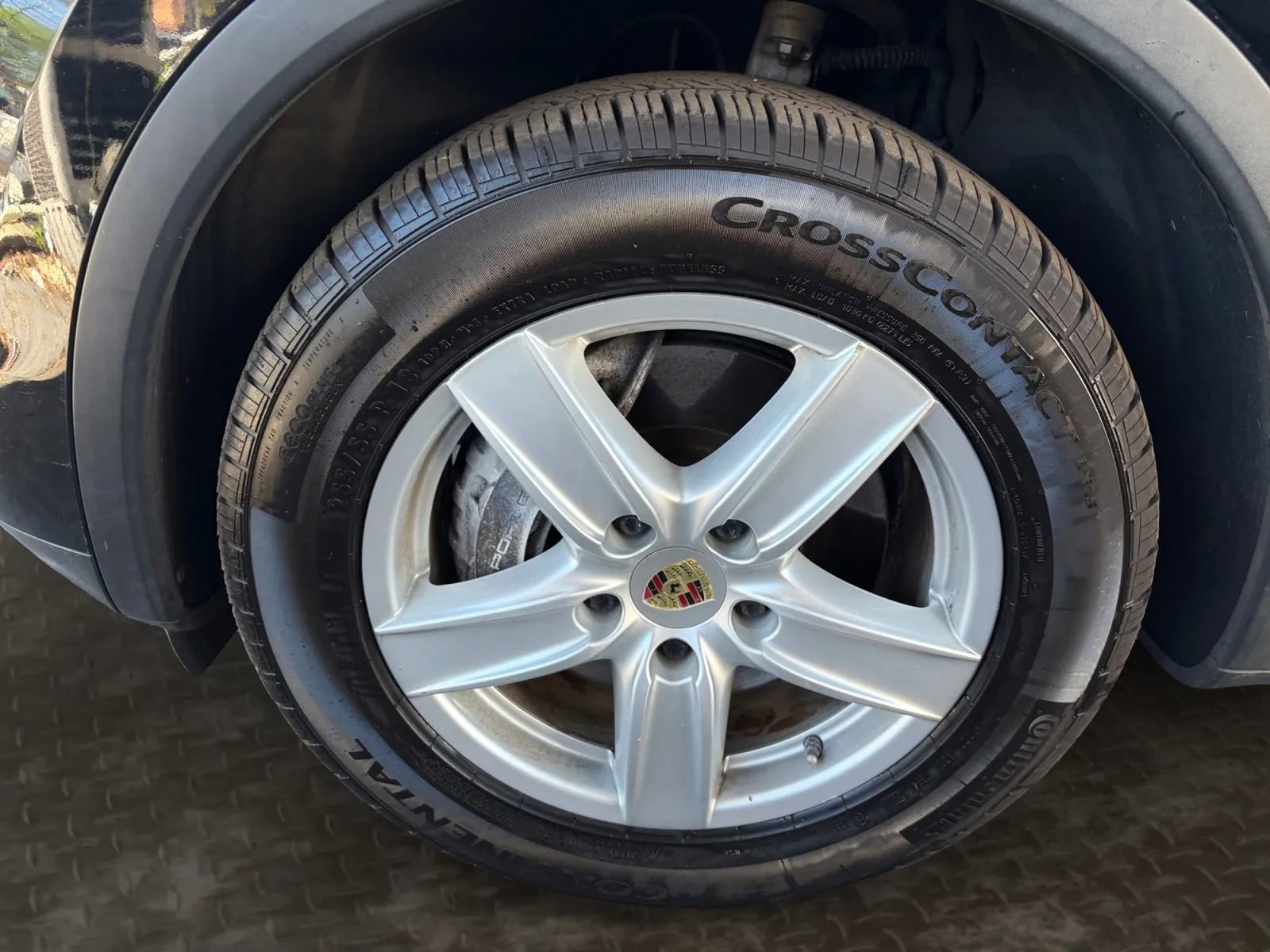 Used 2014 Porsche Cayenne AWD/4WD image 36