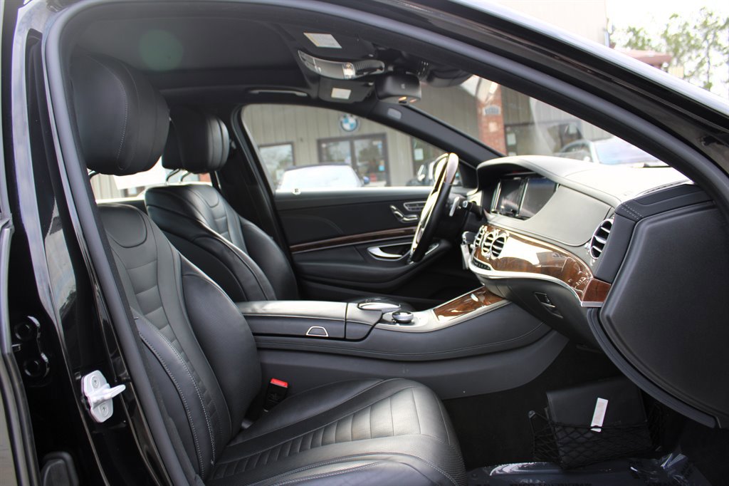 Used 2016 Mercedes-Benz S 550 4MATIC Sedan image 12