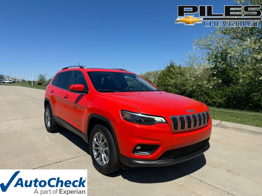 Used 2021 Jeep Cherokee Latitude Plus w/ Sun & Sound Group AWD/4WD image 1