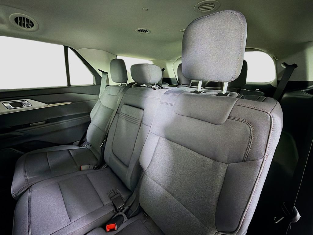 New 2025 Ford Explorer Active image 22