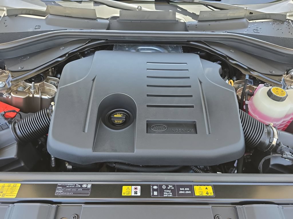 New 2026 Land Rover Range Rover SE AWD/4WD image 32
