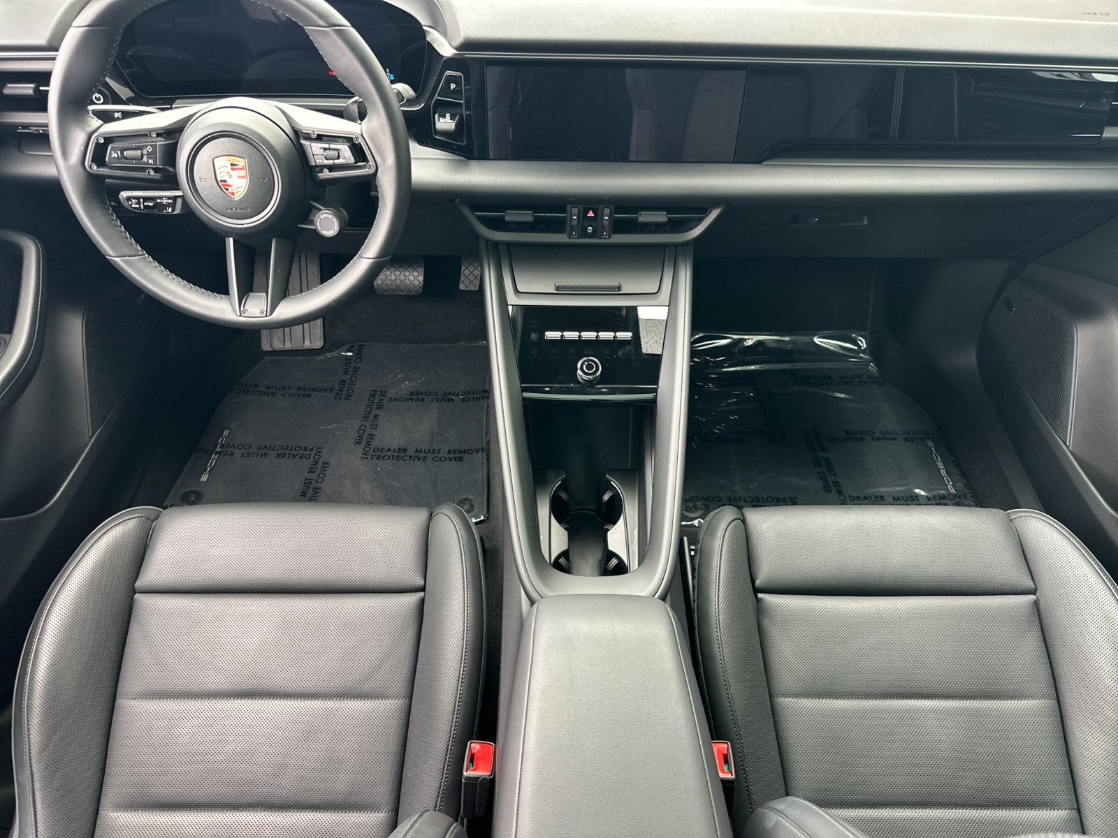 Used 2025 Porsche Macan Electric RWD image 7
