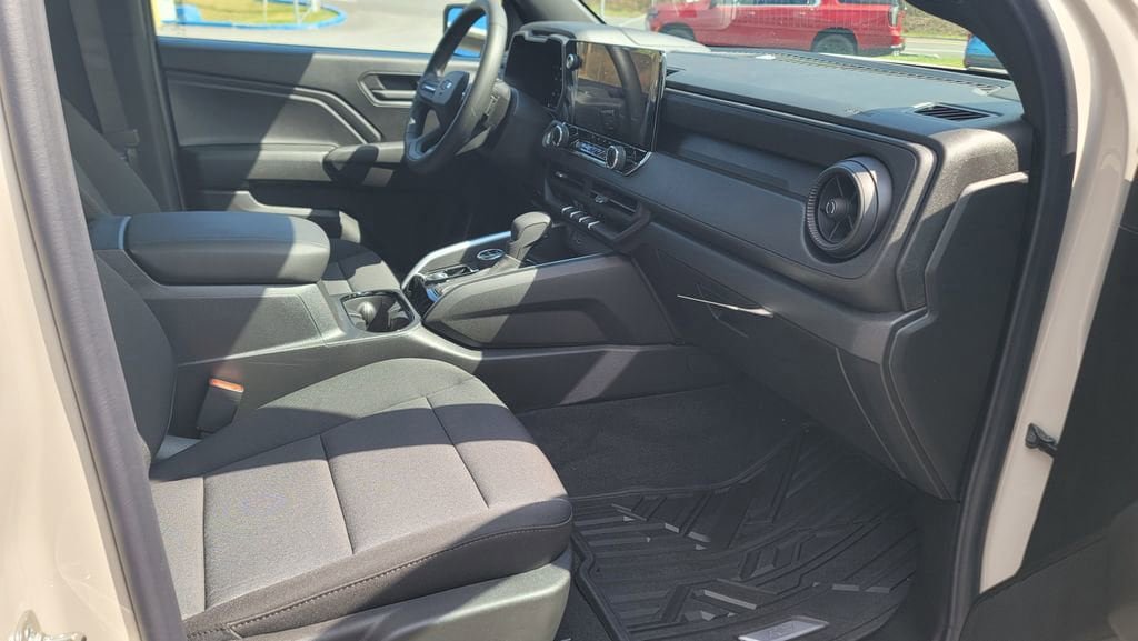 New 2026 Chevrolet Colorado Trail Boss AWD/4WD image 21