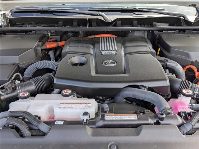 Used 2025 Lexus LX 700h Overtrail w/ Accessory Package (Z1) AWD/4WD image 22