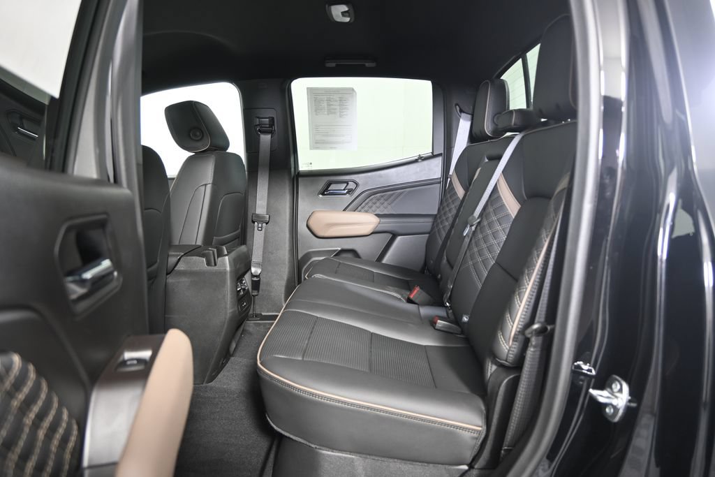 Used 2026 GMC Canyon Denali AWD/4WD image 18