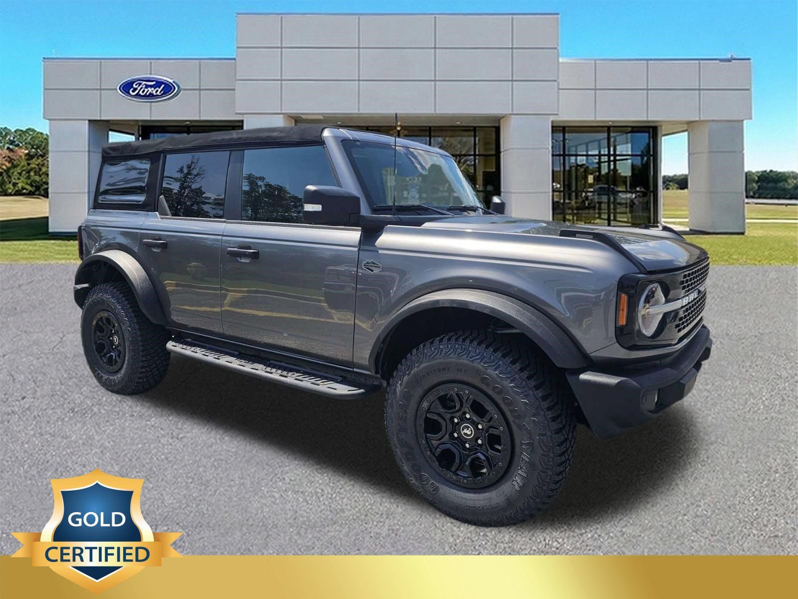 Certified 2022 Ford Bronco Wildtrak AWD/4WD image 1