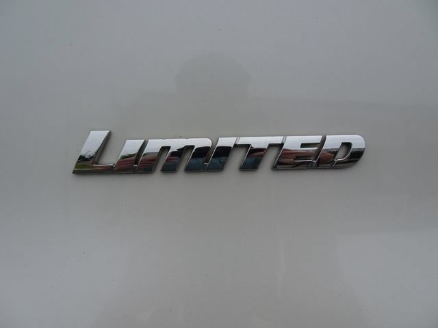 Used 2017 Toyota 4Runner Limited AWD/4WD image 43