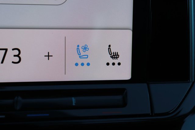 Used 2024 Volkswagen Atlas SE image 18