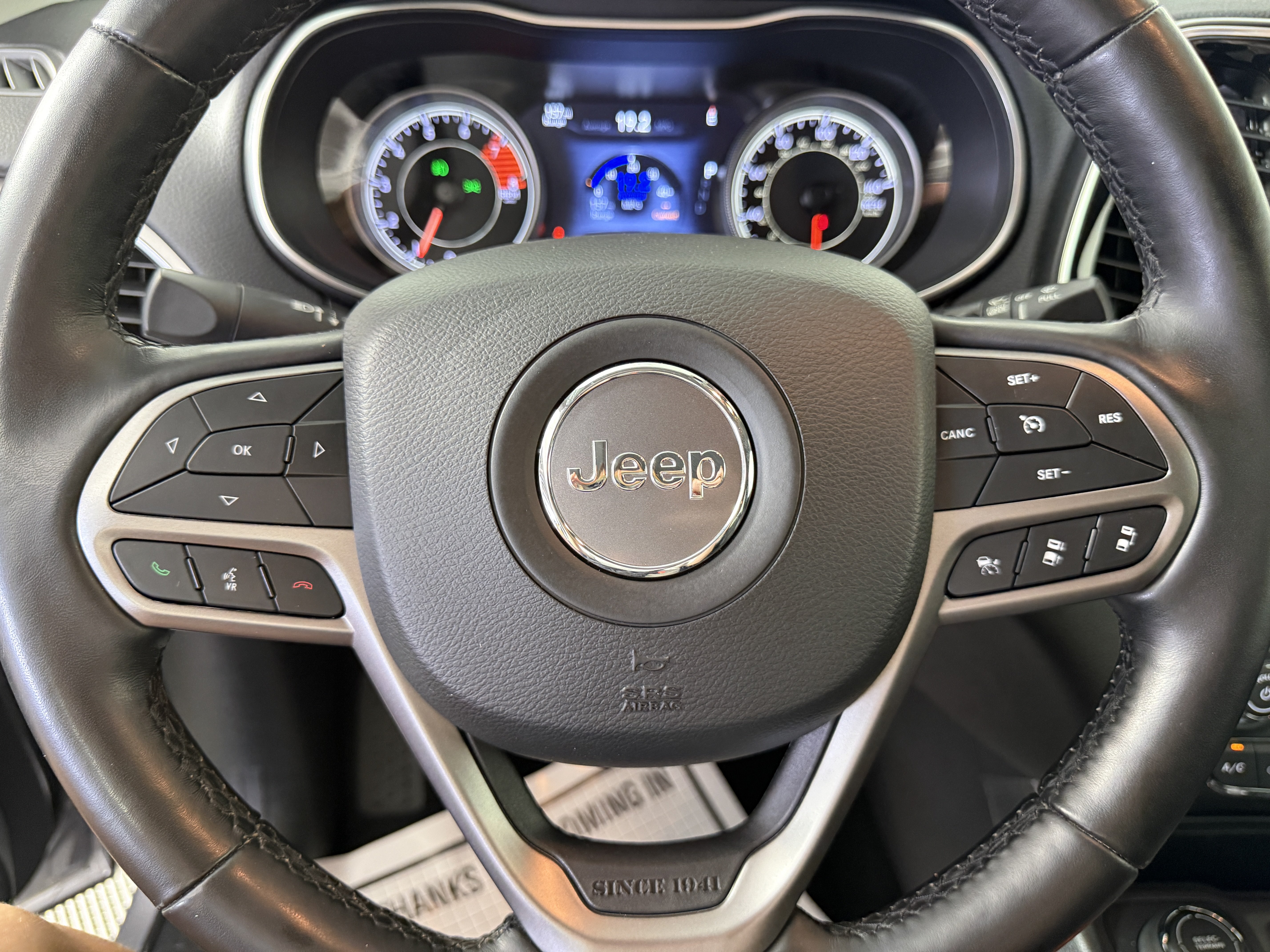 Used 2021 Jeep Cherokee Limited AWD/4WD image 29