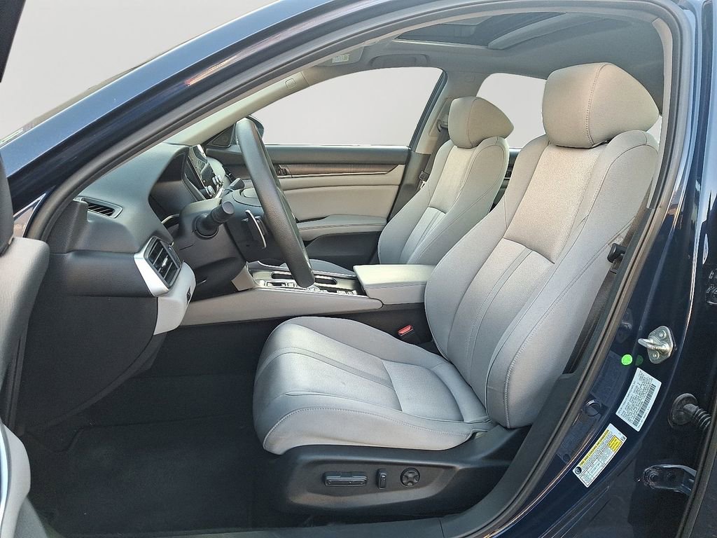 Used 2019 Honda Accord EX image 14