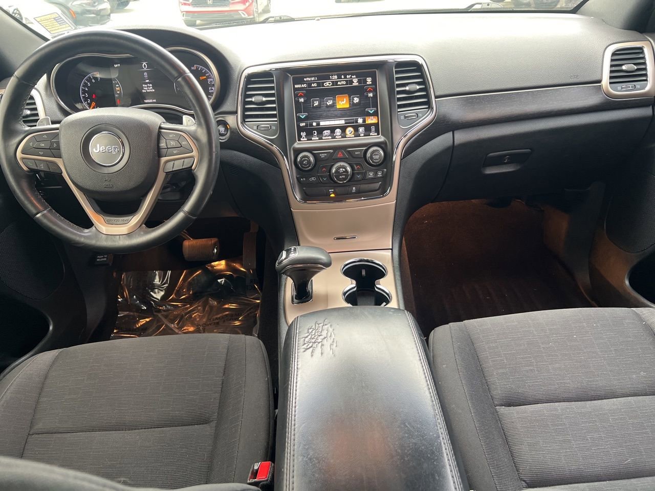 Used 2014 Jeep Grand Cherokee Laredo w/ 18" Wheel & 8.4" Radio Group image 28
