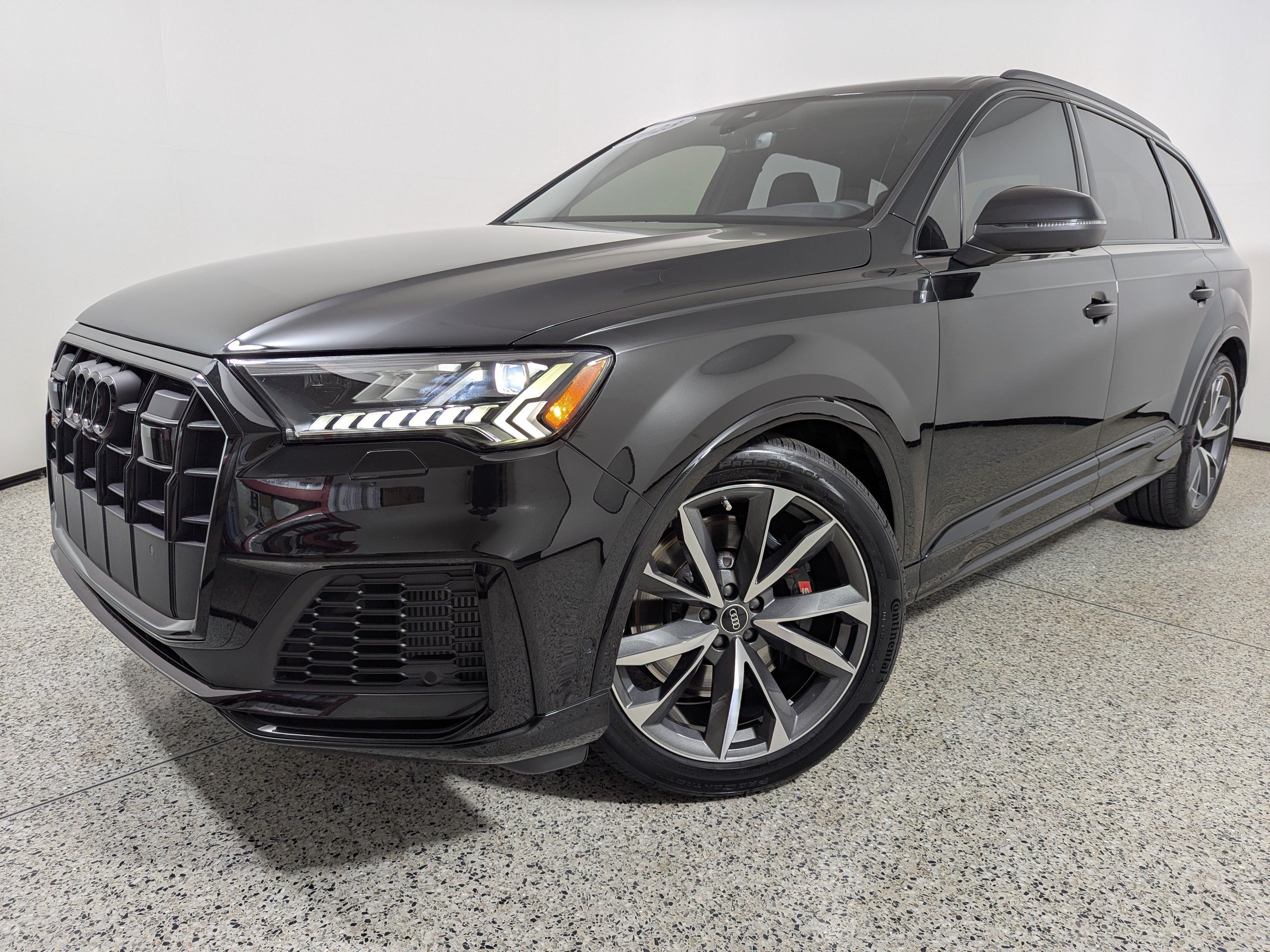 Certified 2023 Audi SQ7 Premium Plus w/ Executive Package AWD/4WD image 24