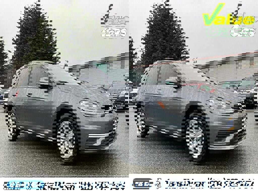 Used 2021 Volkswagen Golf 4-Door image 1