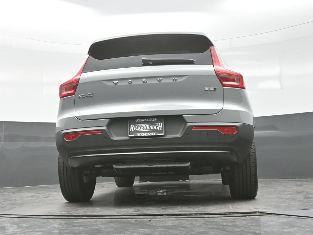 New 2026 Volvo XC40 B5 Plus w/ Protection Package Premier AWD/4WD image 23