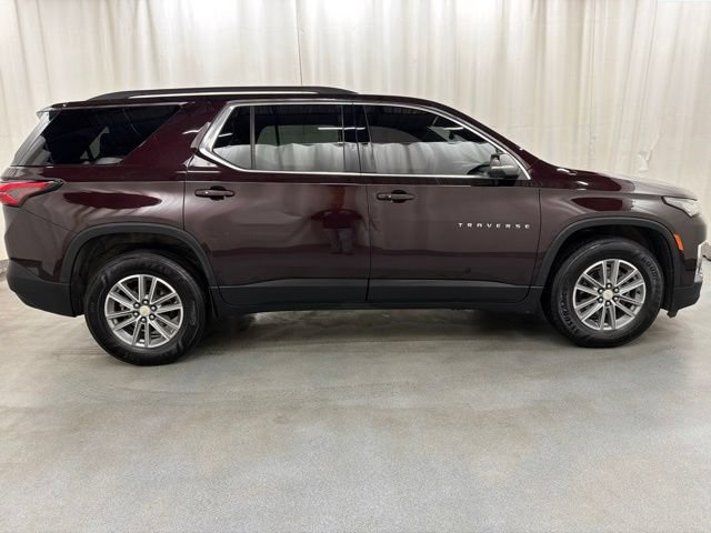 Used 2023 Chevrolet Traverse LT w/ Rear Camera Mirror Package AWD/4WD image 7