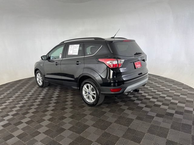 Used 2018 Ford Escape SE w/ Ford Safe & Smart Package FWD image 7