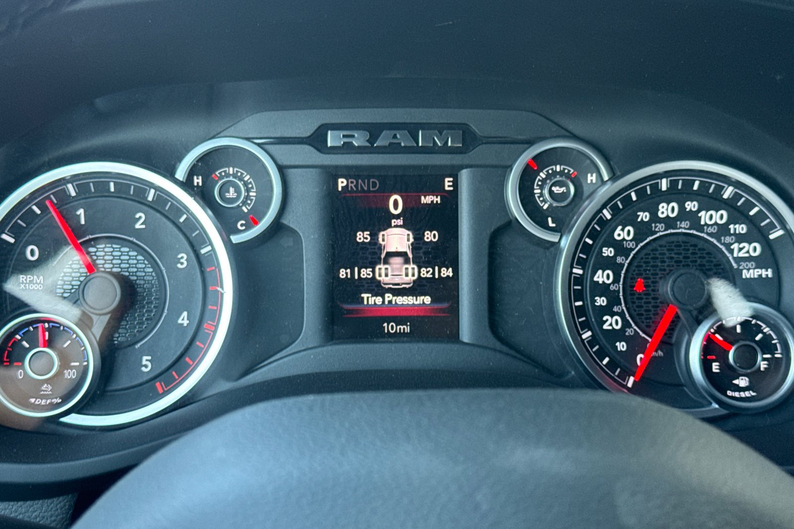 New 2027 RAM 3500 Big Horn AWD/4WD image 23