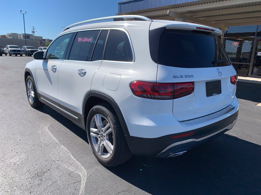 Used 2023 Mercedes-Benz GLB 250 4MATIC image 5