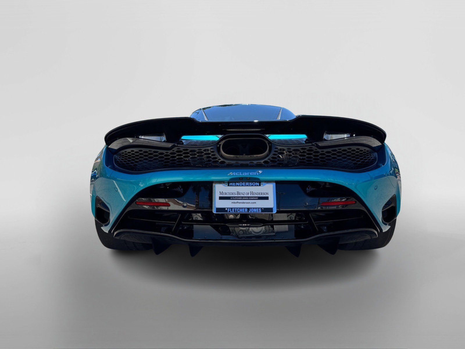 Used 2024 McLaren 750S RWD image 5