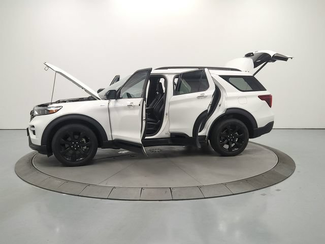 Used 2024 Ford Explorer ST-Line w/ Class IV Trailer Tow Package AWD/4WD image 13