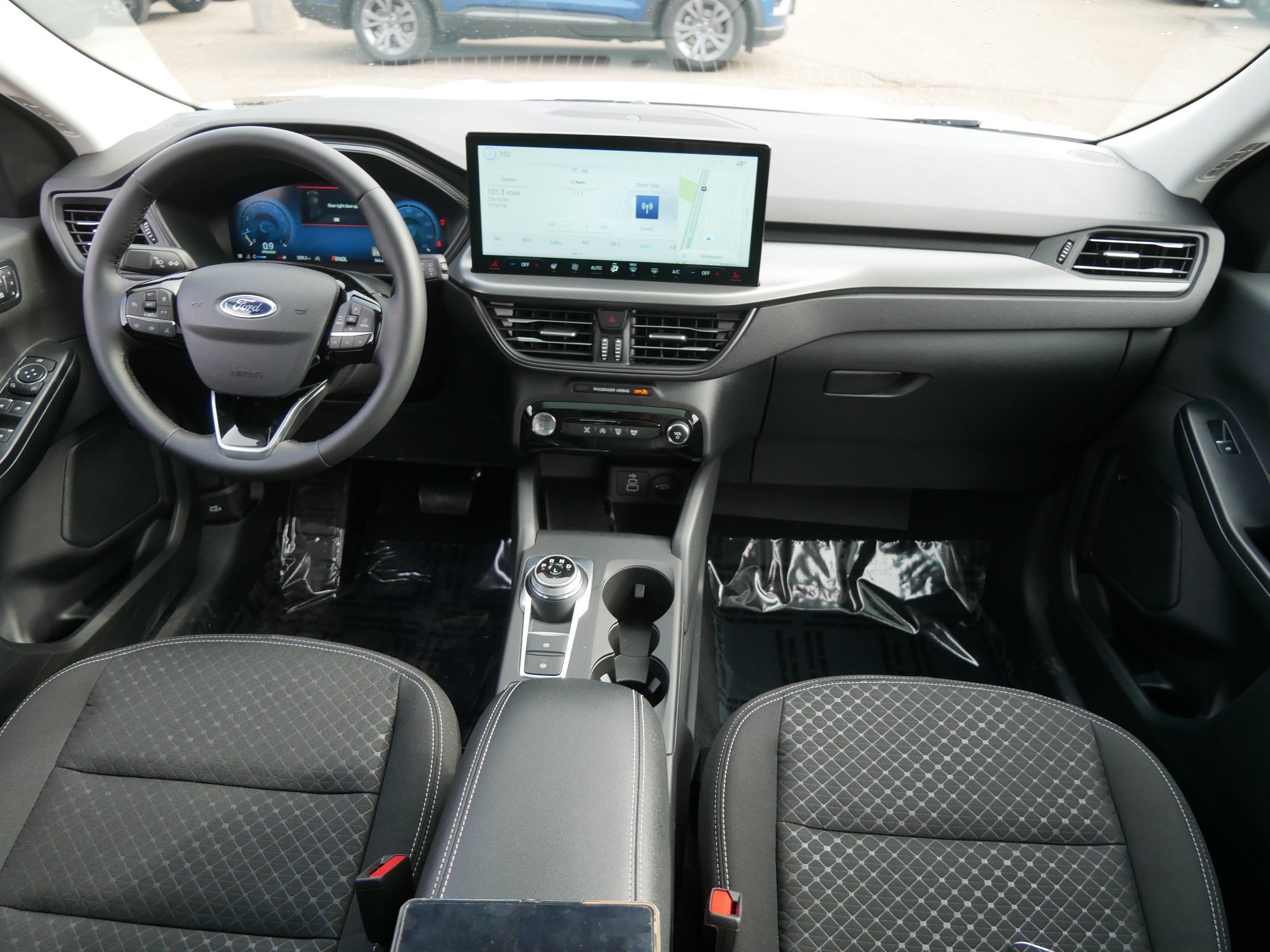 Used 2025 Ford Escape Active w/ Active Premium Tech Pack AWD/4WD image 10