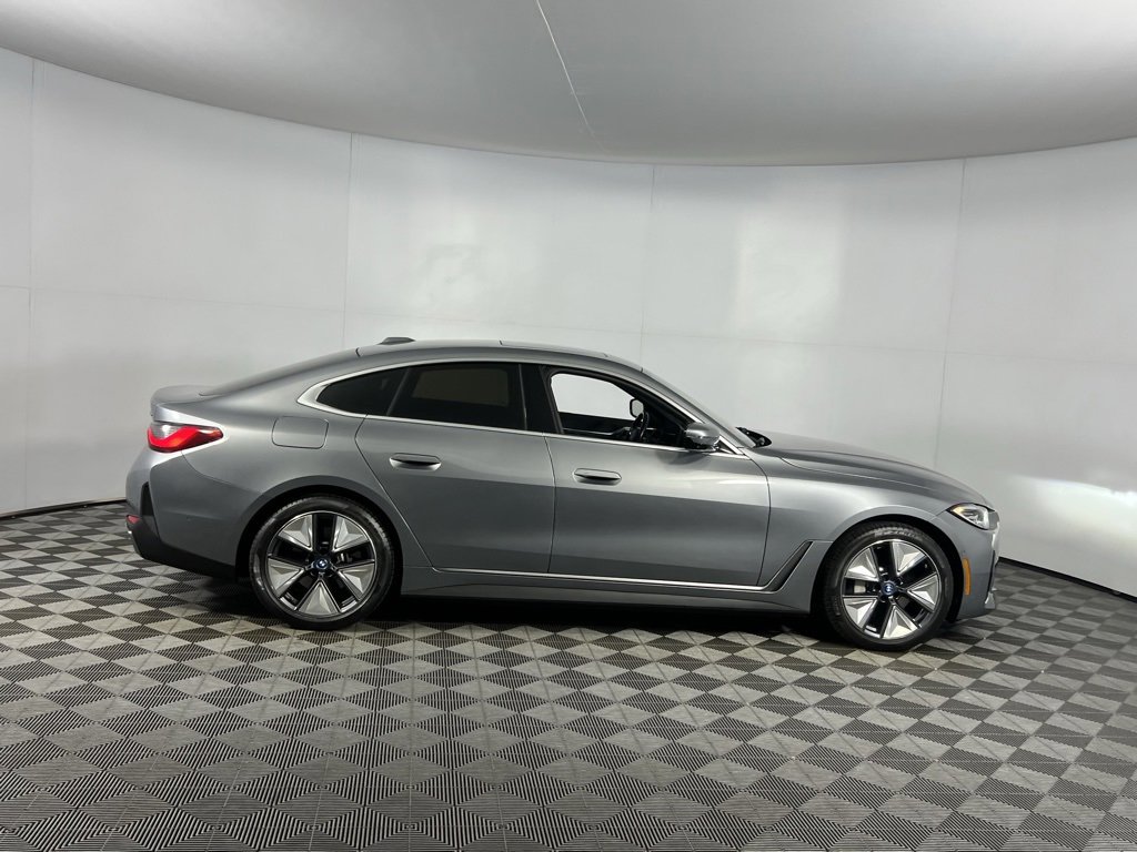 Used 2023 BMW i4 eDrive35 image 5