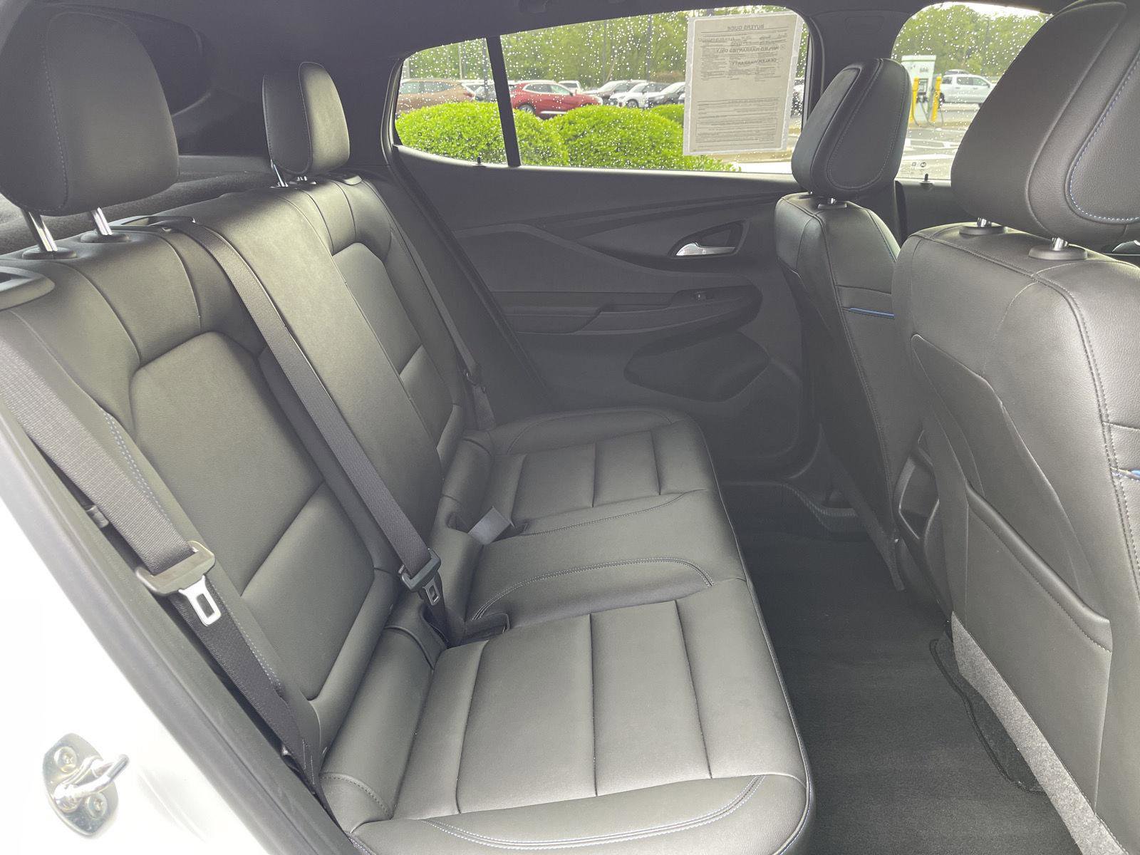 Used 2024 Buick Envista Sport Touring w/ Convenience I Package FWD image 37
