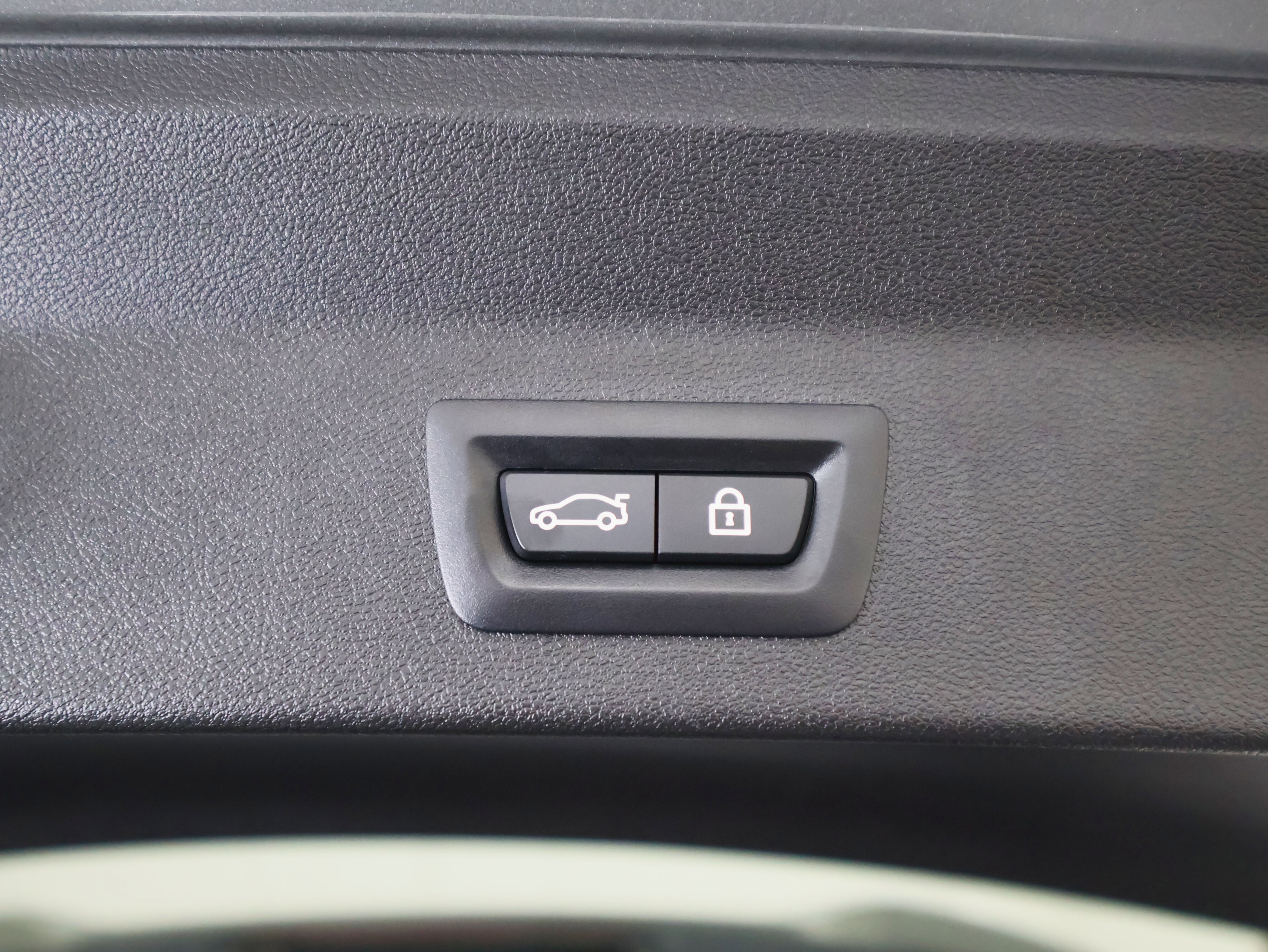 Used 2020 BMW X3 M image 12