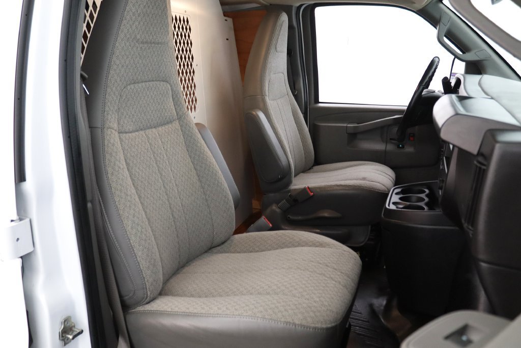 Used 2023 Chevrolet Express 3500 w/ Driver Convenience Package RWD image 17