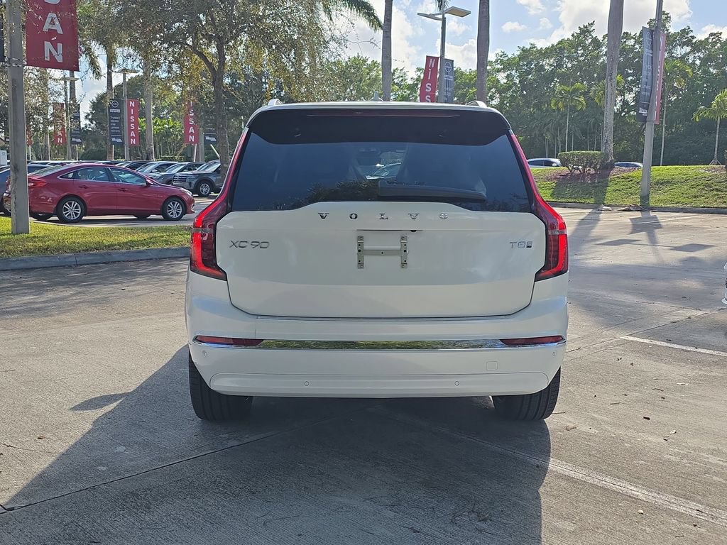 New 2026 Volvo XC90 T8 Plus w/ Protection Package Premier AWD/4WD image 5