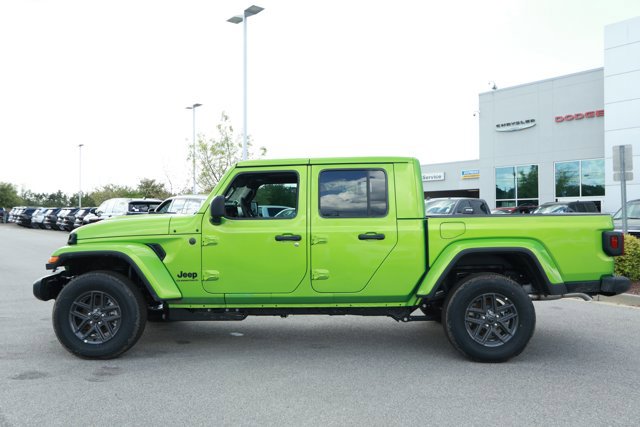 New 2026 Jeep Gladiator Sport image 10