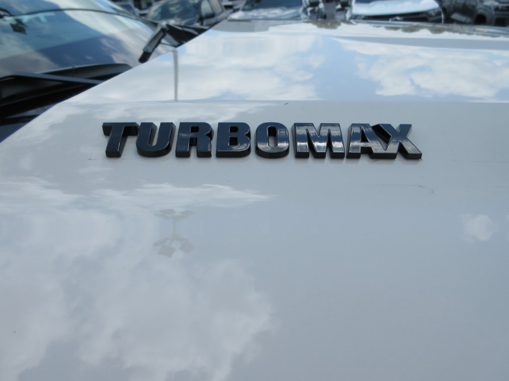 New 2026 Chevrolet Silverado 1500 Custom w/ Turbomax Blackout Package AWD/4WD image 10