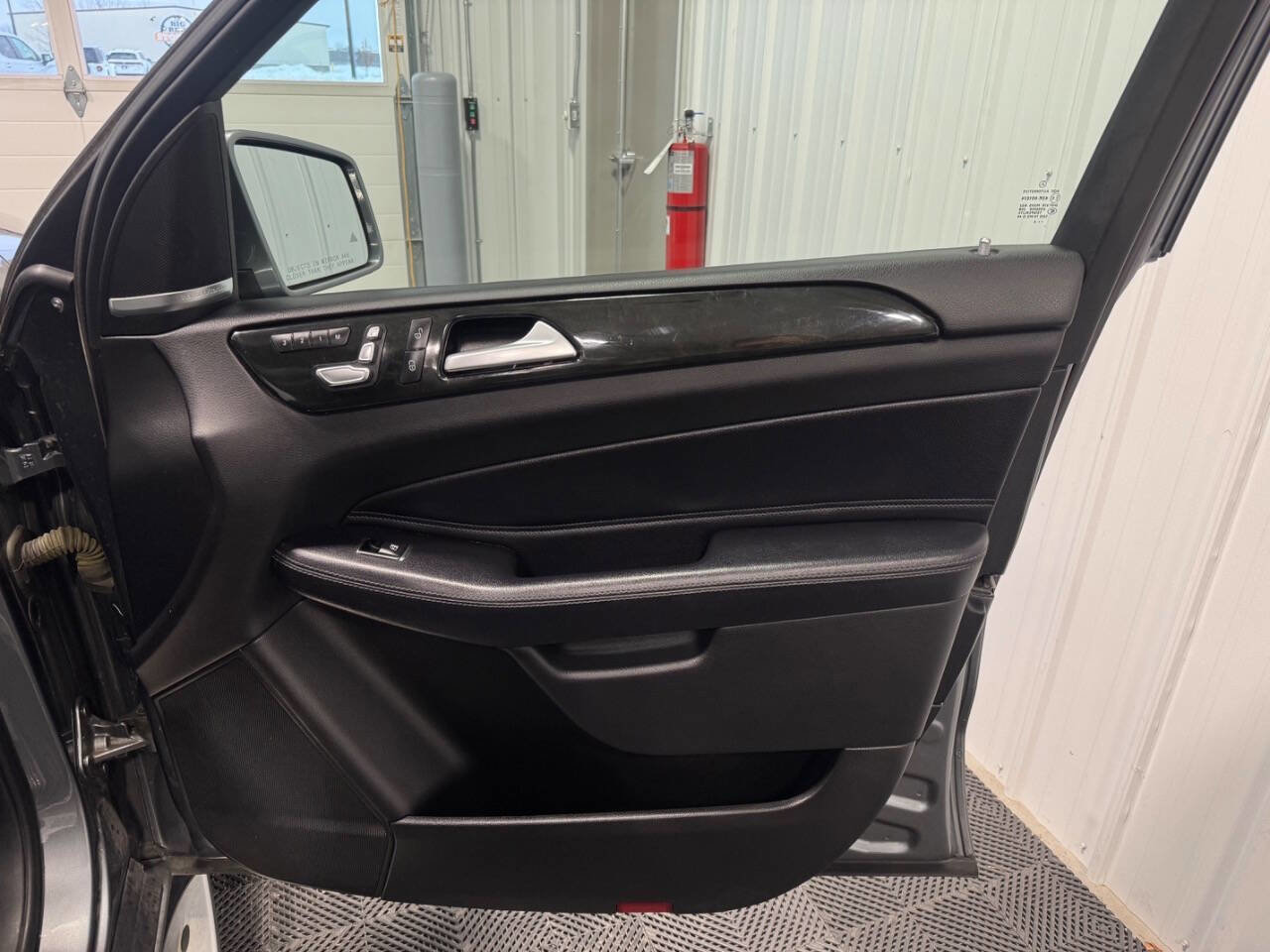 Used 2018 Mercedes-Benz GLS 450 4MATIC image 22