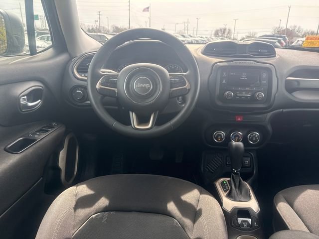 Used 2017 Jeep Renegade Sport w/ Power & Air Group image 14