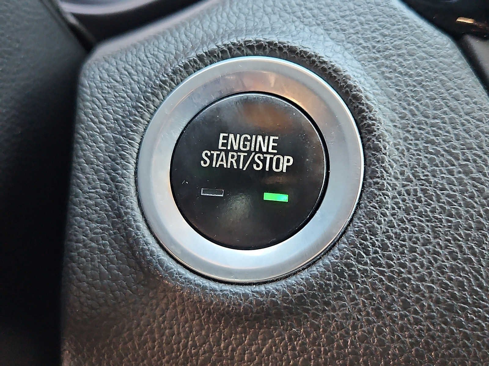 Used 2017 Buick Envision Essence image 24