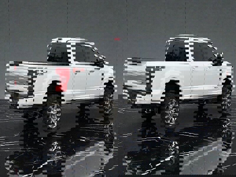 Used 2019 Ford F350 Limited image 6