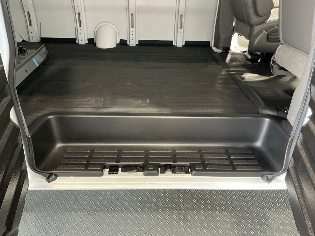 Used 2023 GMC Savana 2500 Extended w/ Driver Convenience Package image 41
