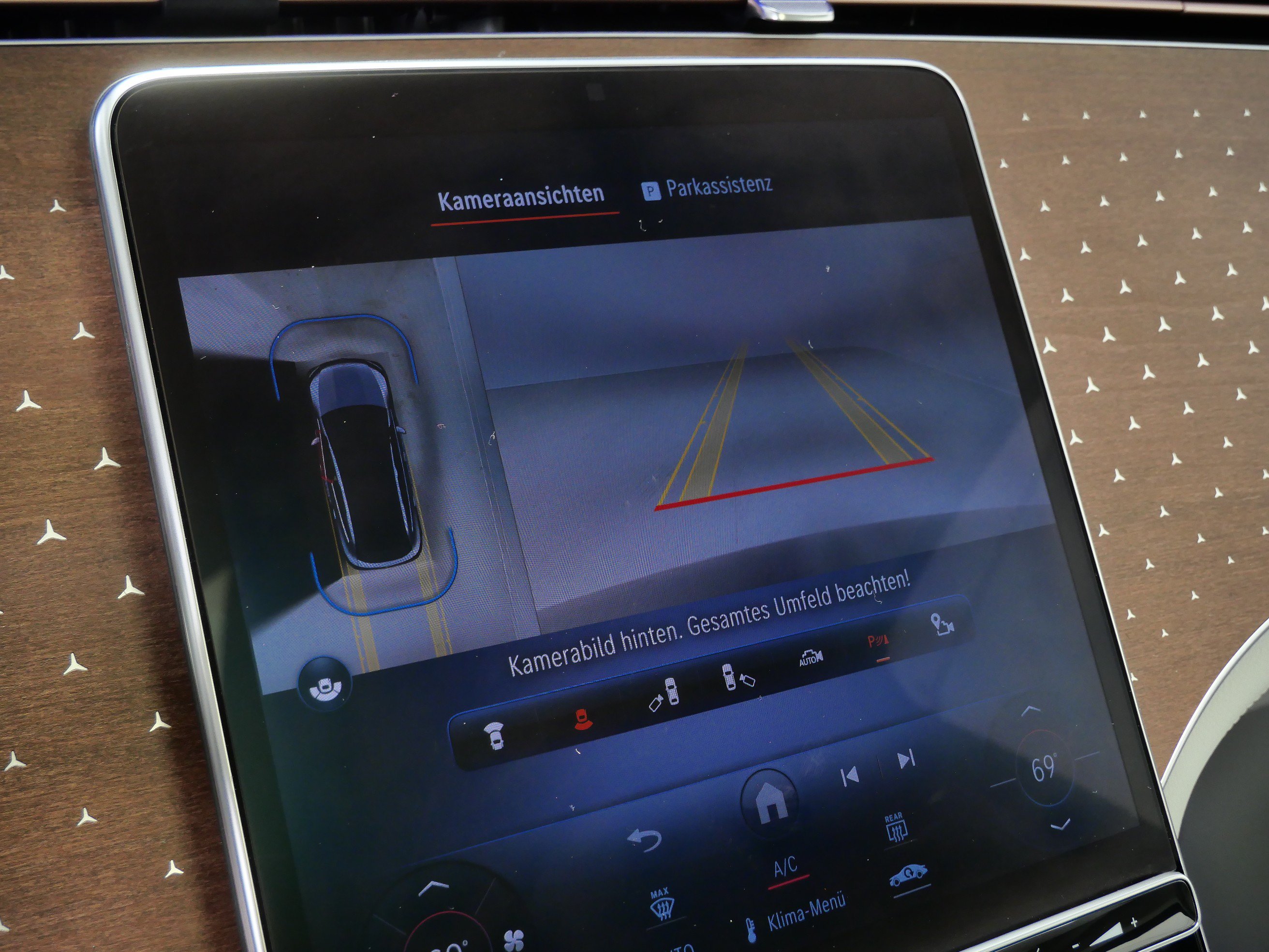 Certified 2023 Mercedes-Benz EQE 350+ 4MATIC SUV w/ Exclusive Trim Package image 31
