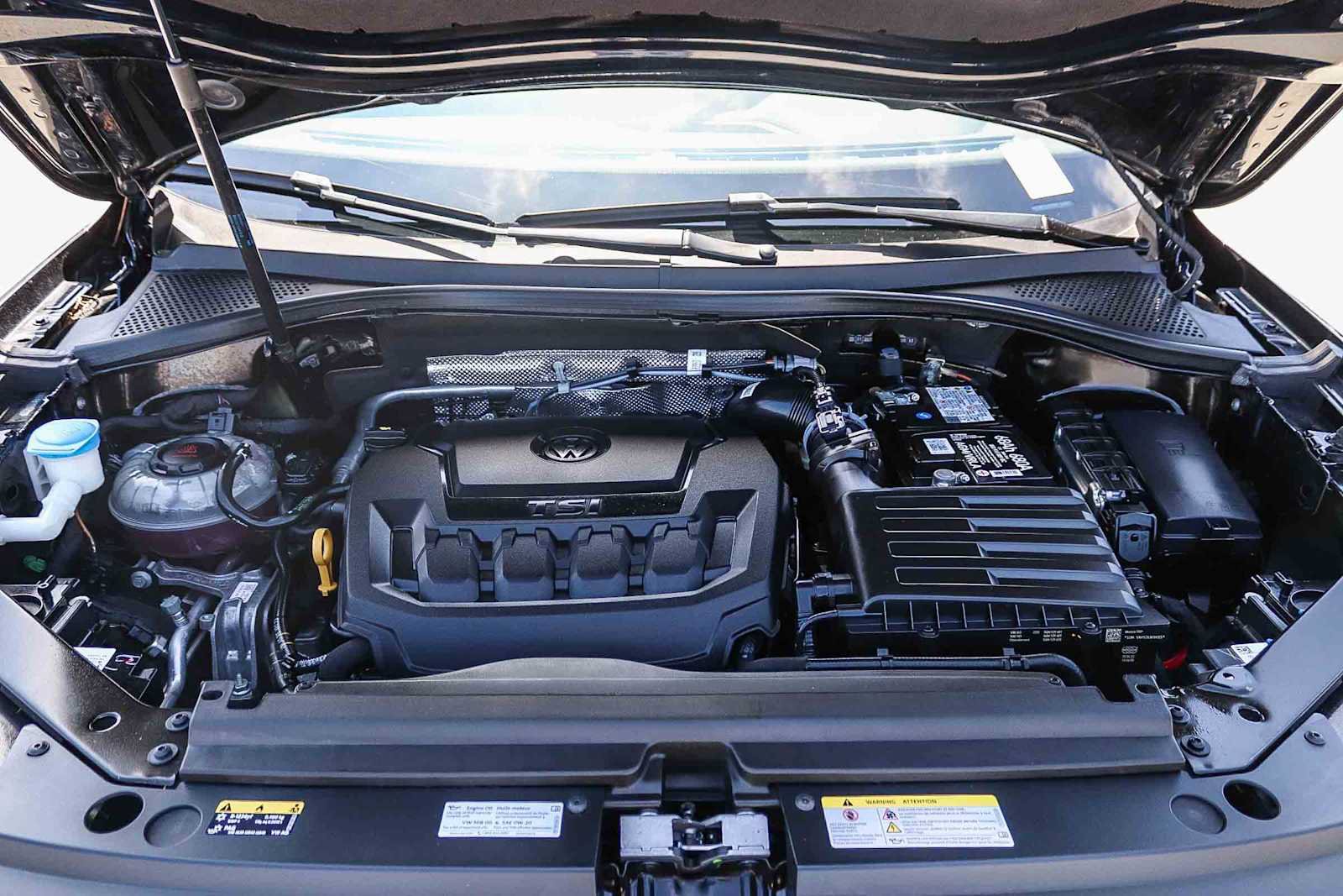 Certified 2022 Volkswagen Tiguan SE FWD image 27