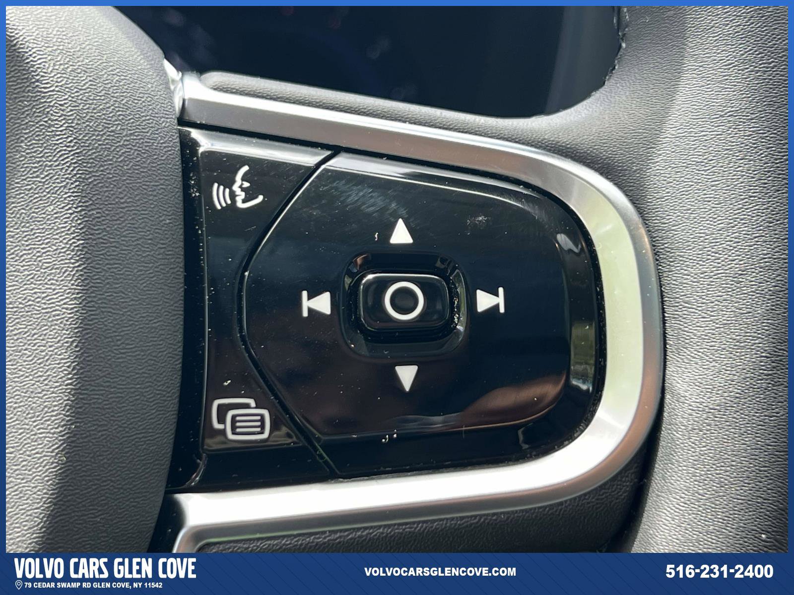 Used 2023 Volvo XC60 B5 Plus w/ Climate Package AWD/4WD image 21