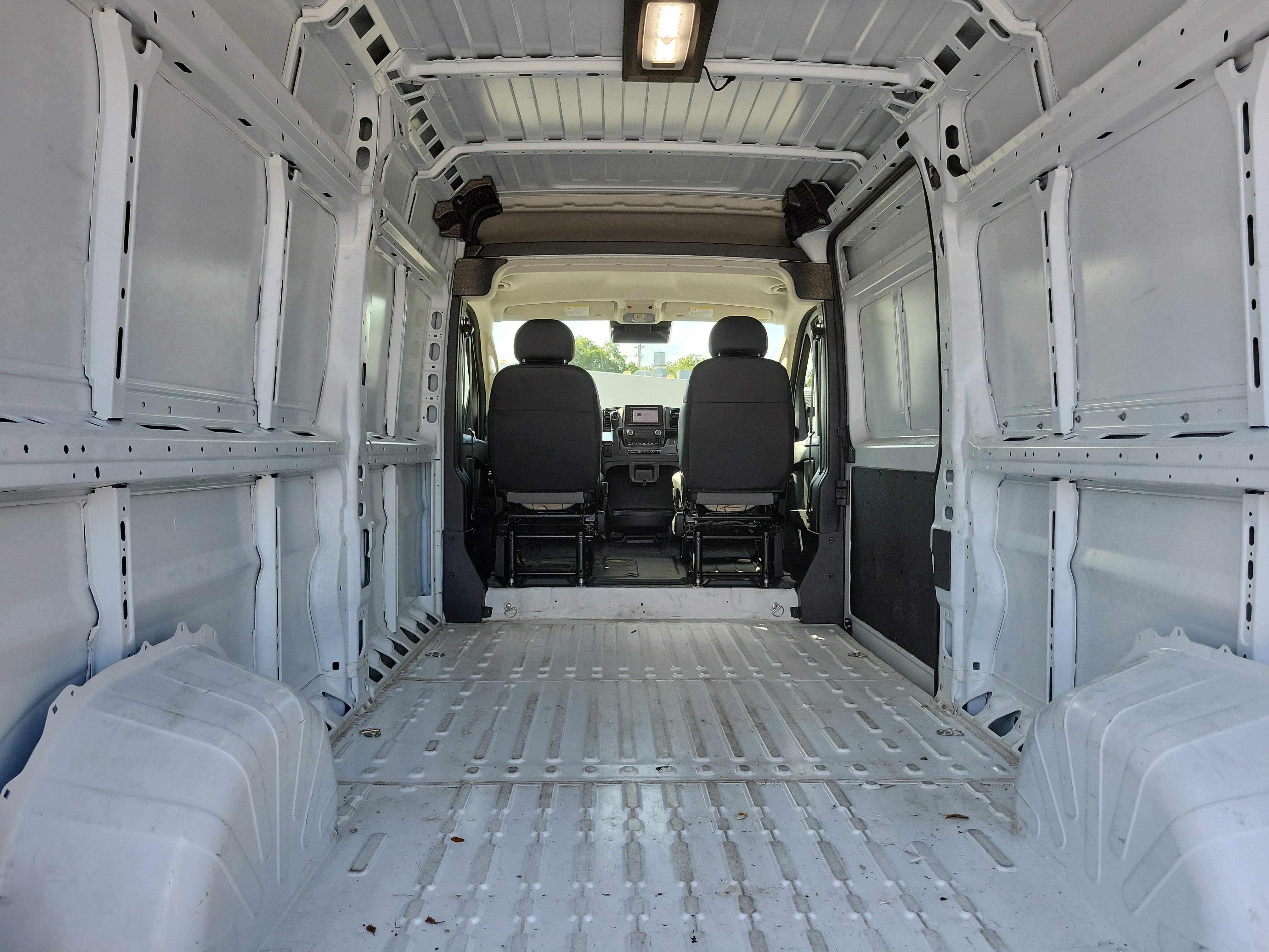 Used 2026 RAM ProMaster 2500 w/ Convenience Group FWD image 14