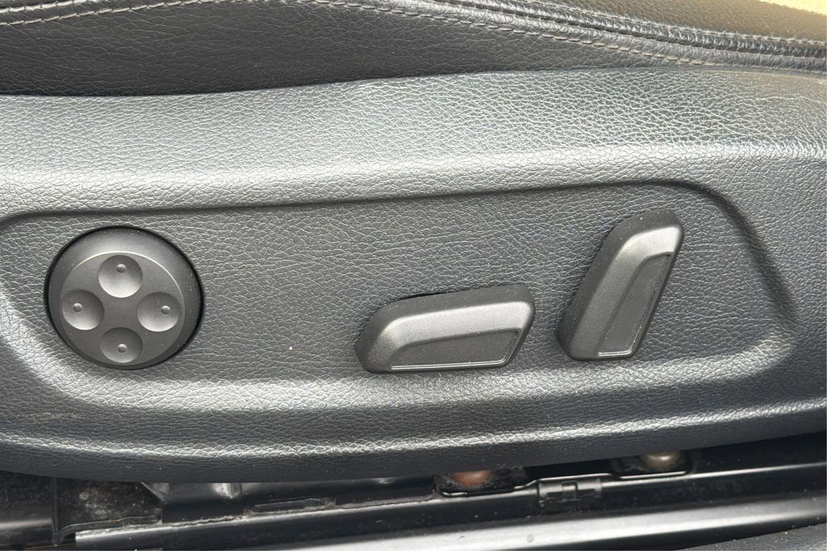 Used 2014 Volkswagen CC Sport image 18