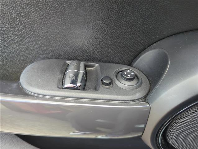 Used 2019 MINI Cooper 2-Door Hardtop w/ Storage Package image 28