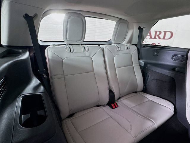 New 2026 Lincoln Aviator 2WD image 28