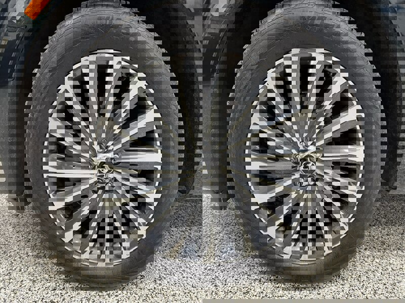 Used 2024 Hyundai Palisade Calligraphy image 27