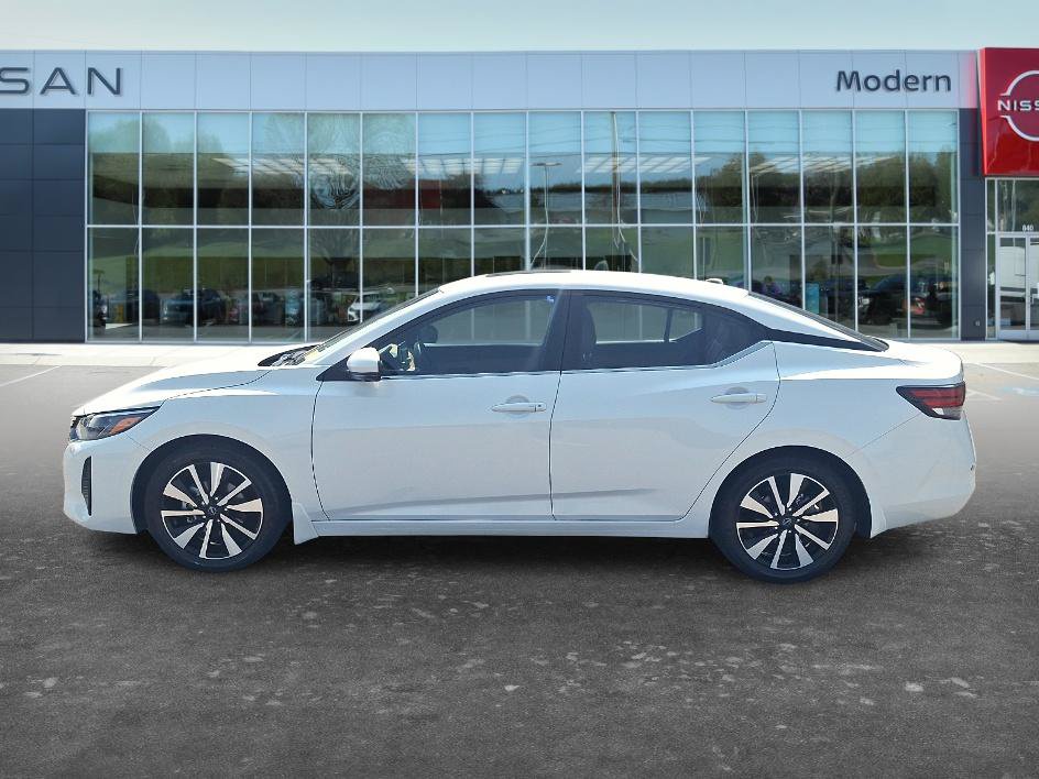 Used 2024 Nissan Sentra SV w/ SV Premium Package FWD image 7