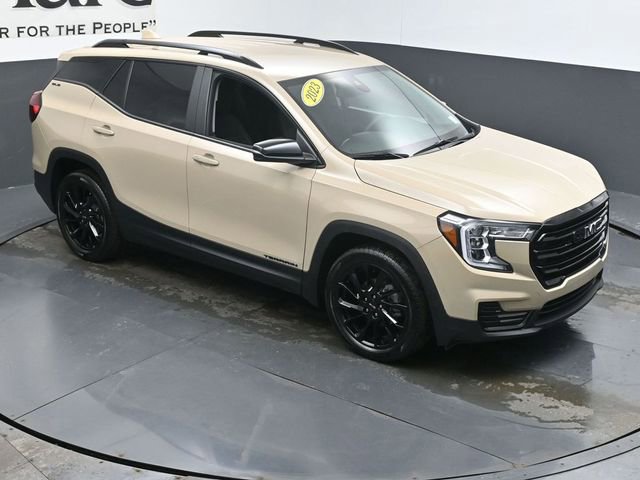 Used 2023 GMC Terrain SLE w/ Driver Convenience Package image 48